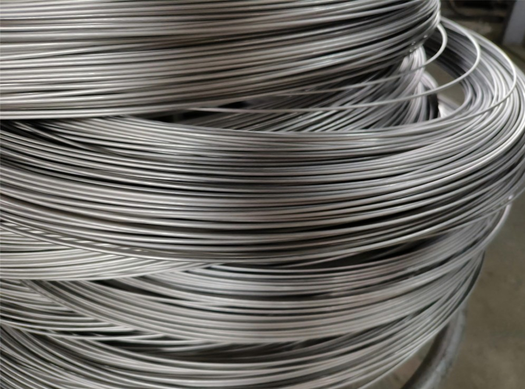 Nickel Pipes and Tubes Manufacturer and Supplier